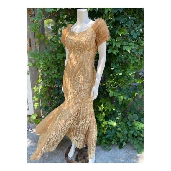 Gold Lace Mermaid Formal Dress Hand Tailored Ruffle Short Sleeve - Picture 3 of 12